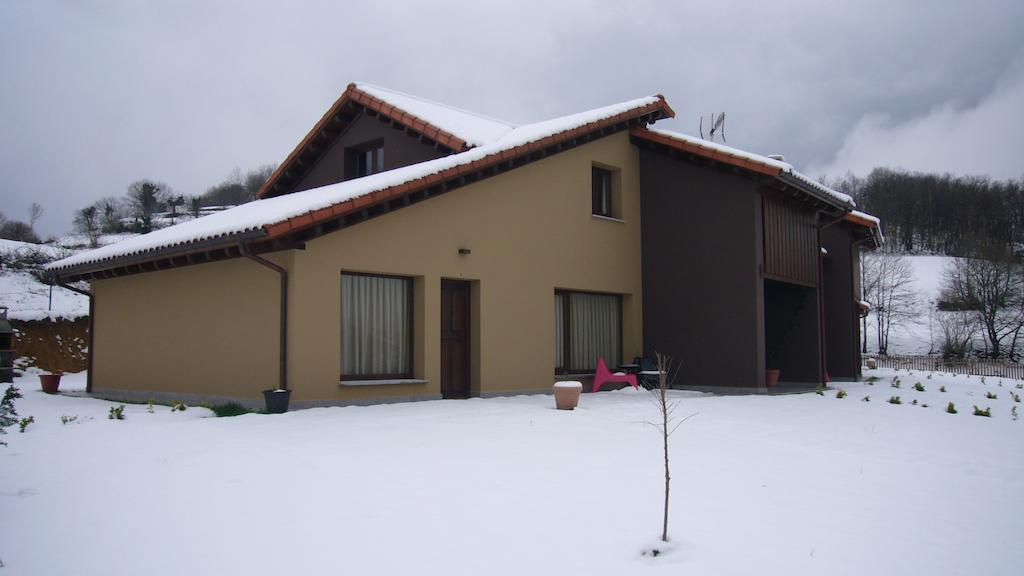 Apartamentos La Senda San Juan de Parres Dış mekan fotoğraf