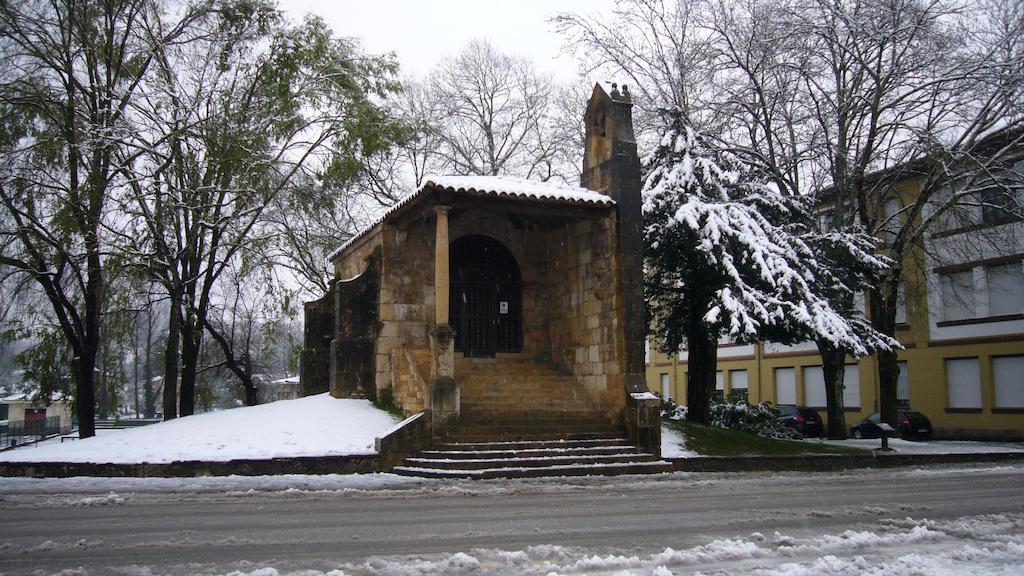 Apartamentos La Senda San Juan de Parres Dış mekan fotoğraf