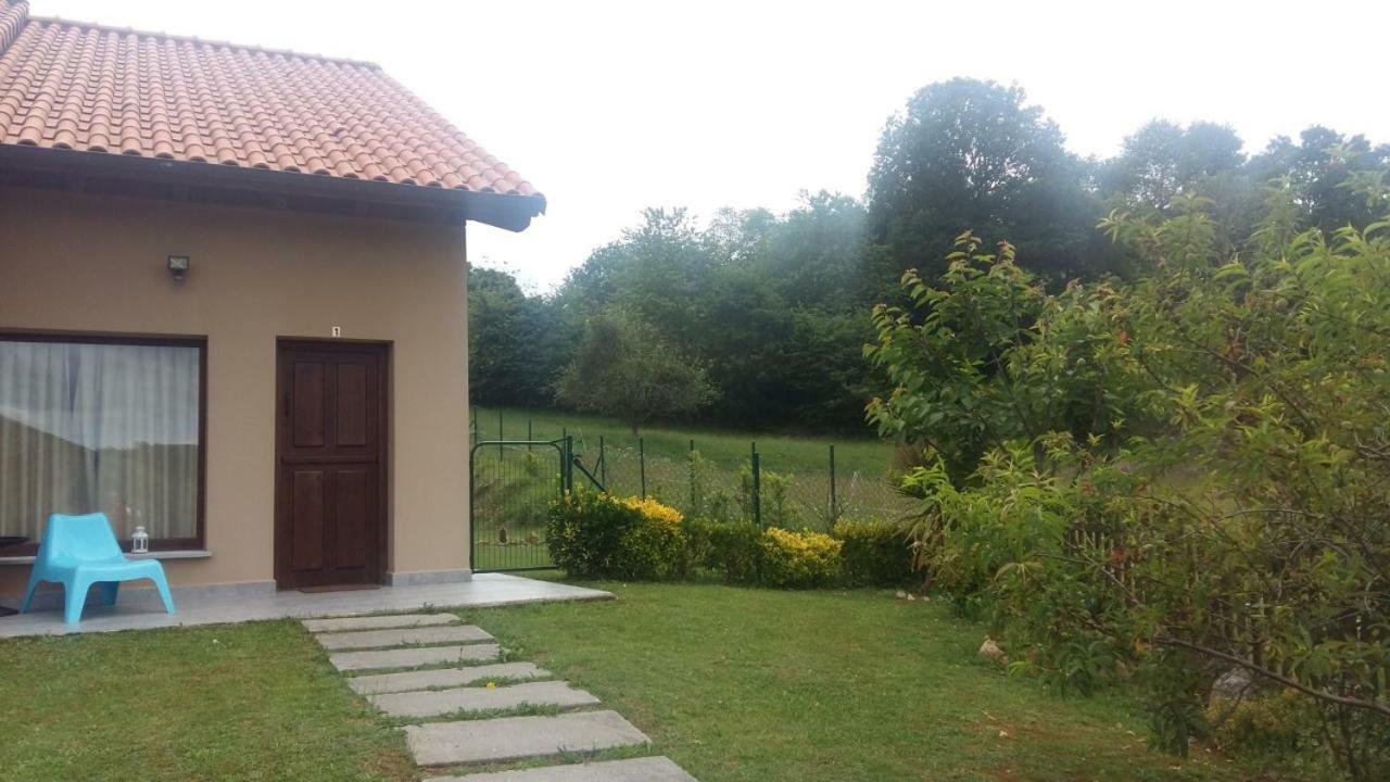 Apartamentos La Senda San Juan de Parres Dış mekan fotoğraf